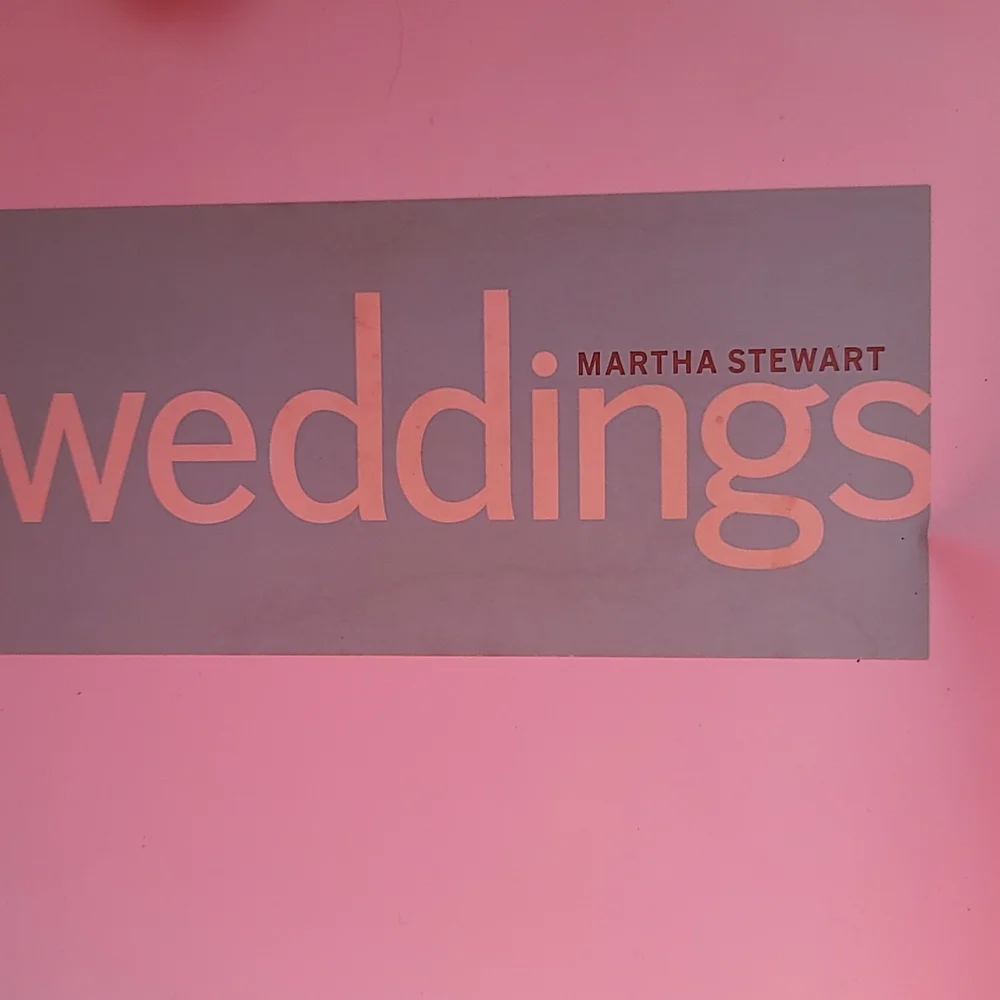 Martha Stewart keepsake wedding planner and Wedding cake book. 2 items together. - Picture 4 of 6